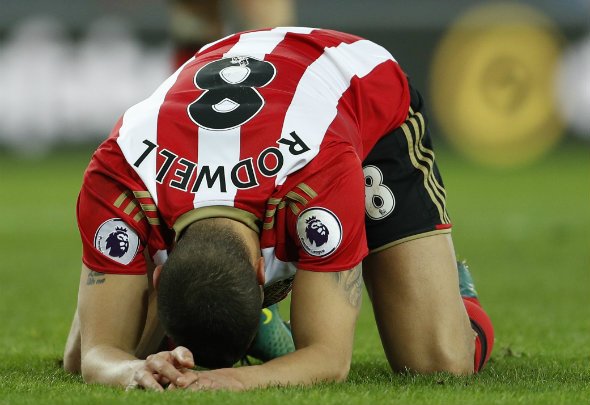 Stealing A Living These Sunderland Fans Reacted To News Involving Former Player Thisisfutbol Com
