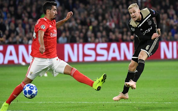 Image for De Beek catches the eye of Everton