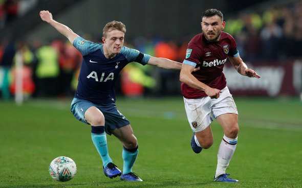 Image for Skipp jets out to Barcelona with Spurs squad