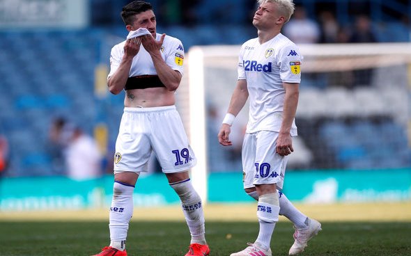 Image for Roofe sends Alioski a message