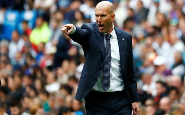 Image for Manchester United: Duncan Castles drops worrying Zinedine Zidane claim