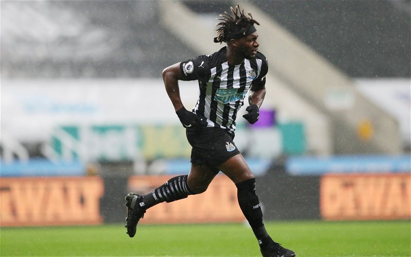 Image for Newcastle United: Journalist urges Eddie Howe to keep Allan Saint-Maximin on the bench