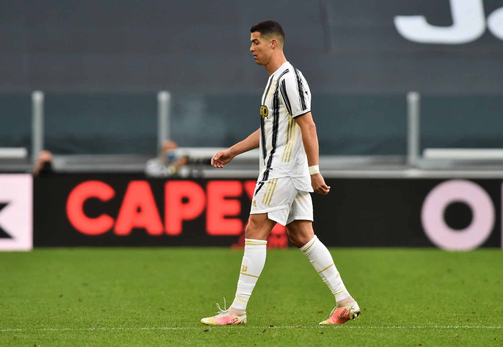 Pundit says Cristiano Ronaldo could return to Man United