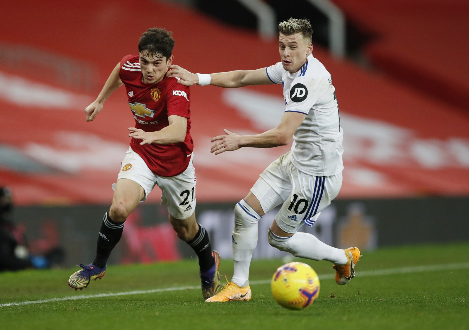 Pundit fails to rule out Leeds making move for Daniel James