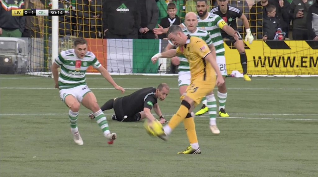 Mooy bumps into Celtic referee