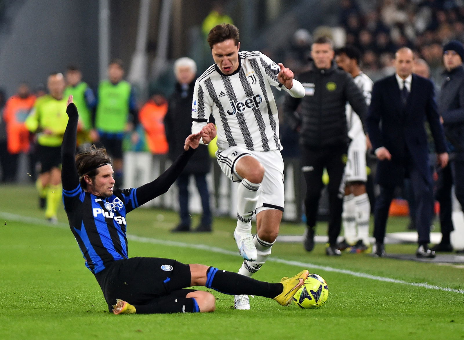 Juventus Try To Close Deal On Federico Chiesa As Transfer Window