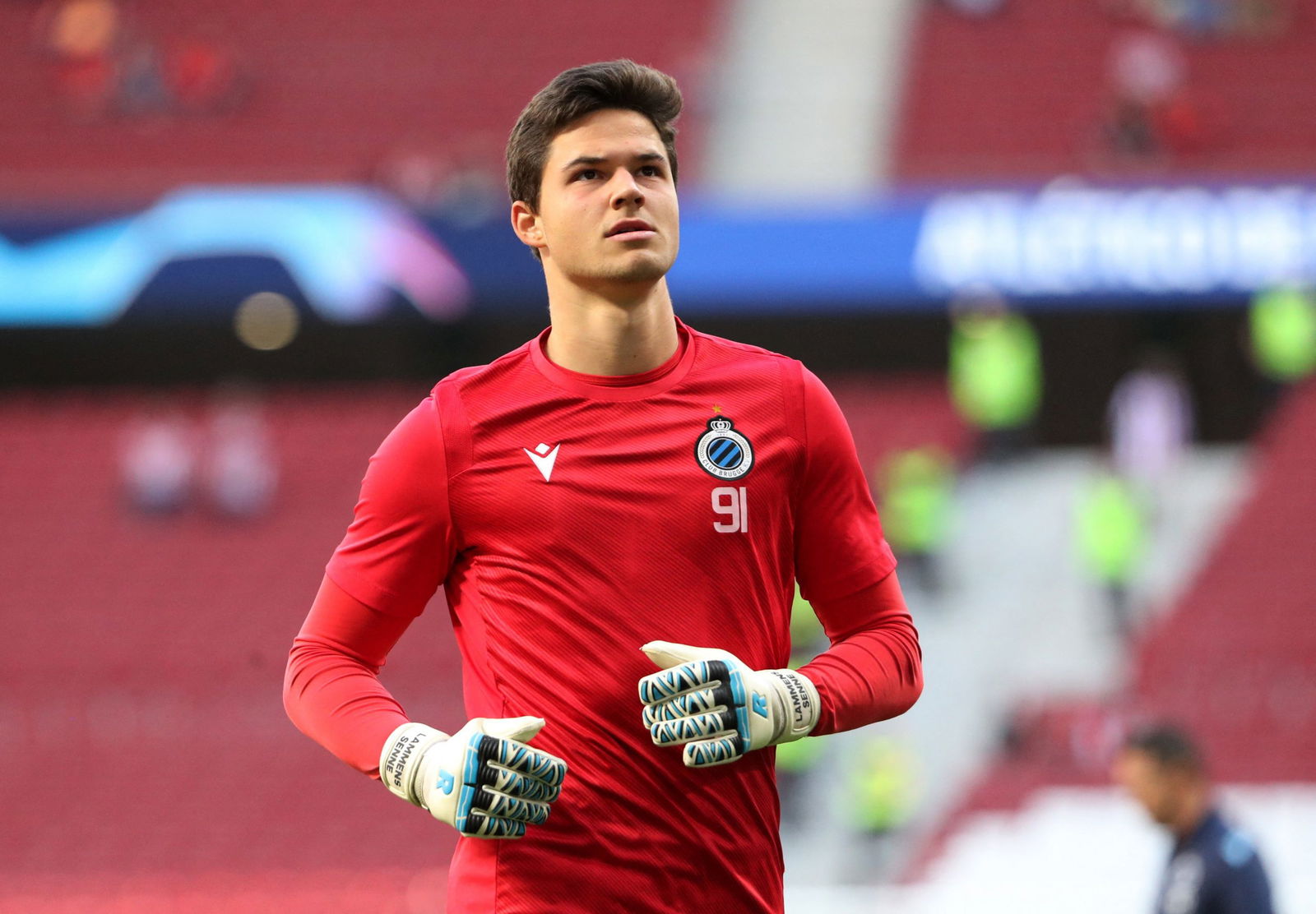 Leeds exploring Senne Lammens move