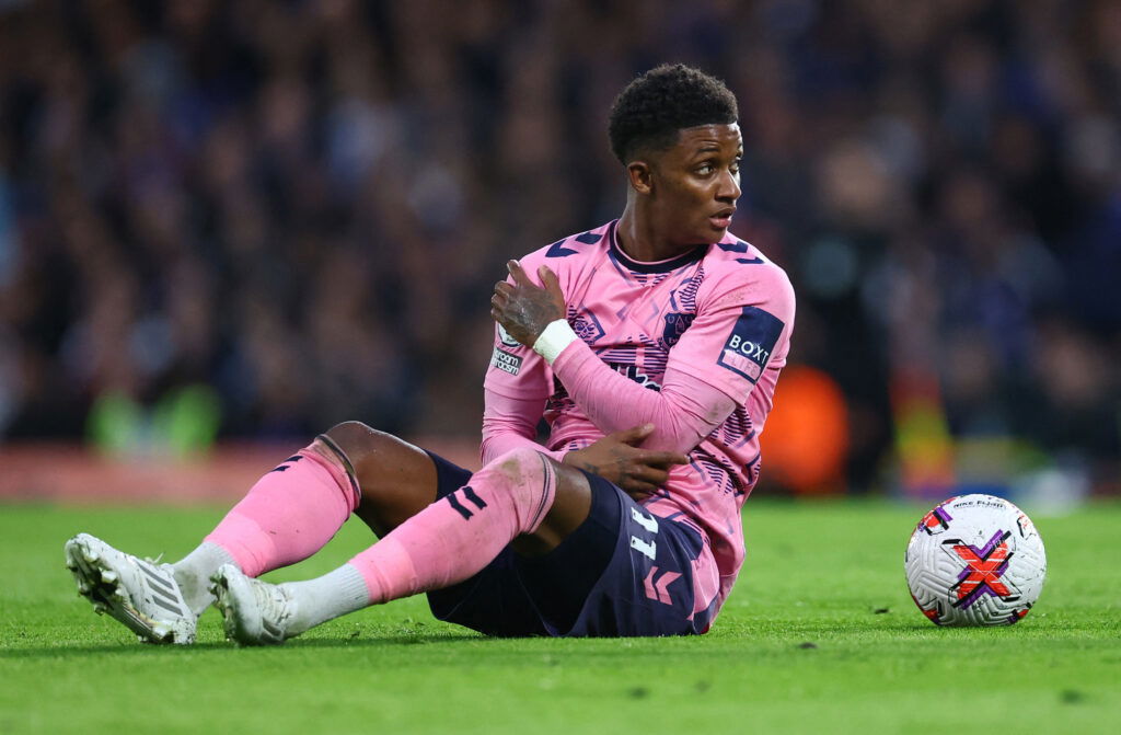 Everton's Demarai Gray reacts