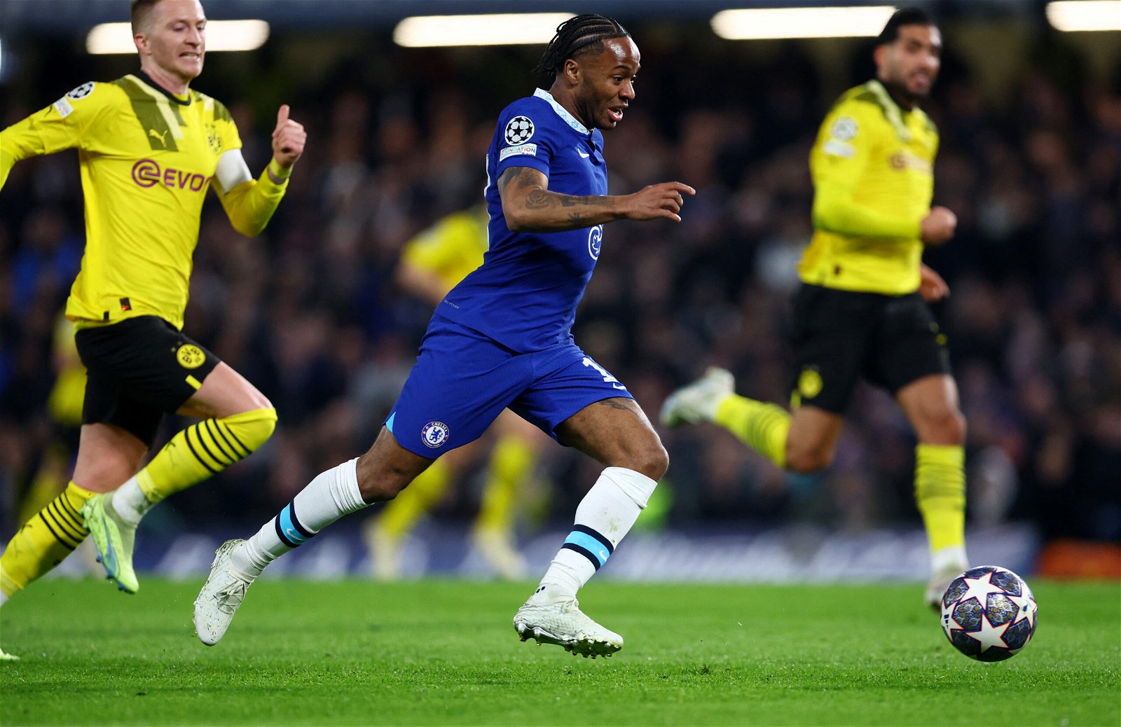 Raheem-Sterling-in-action-for-Chelsea-against-Borussia-Dortmund