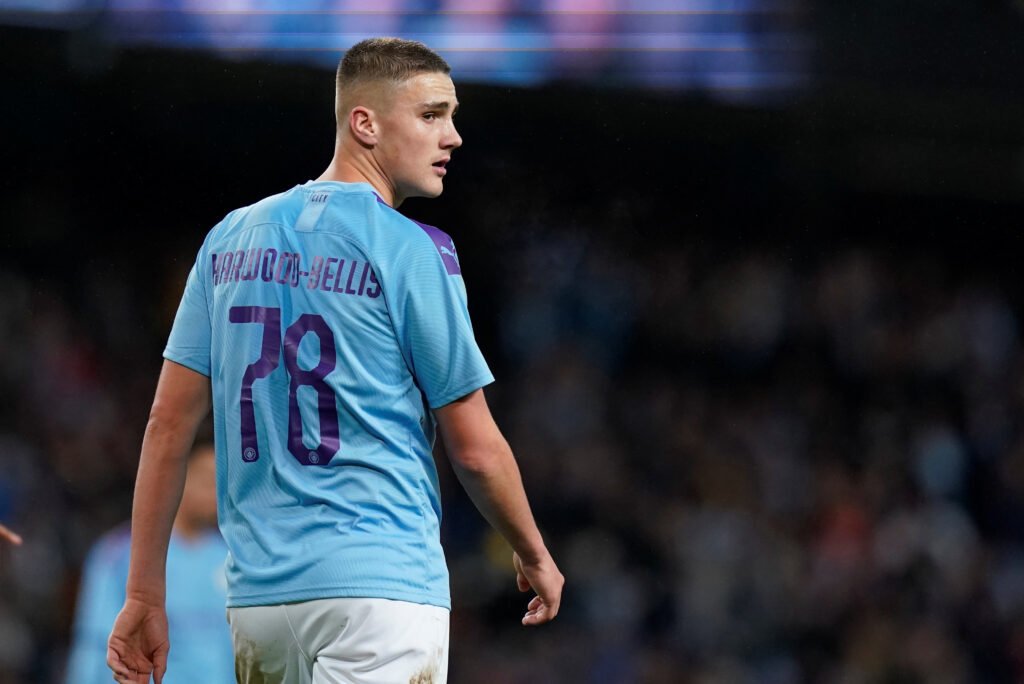 Taylor-Harwood-Bellis-in-action-for-Man-City-in-2020